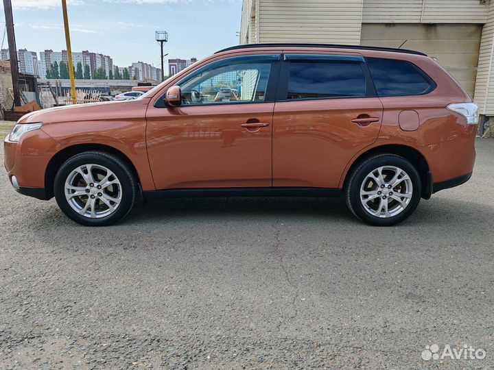 Mitsubishi Outlander 2.4 CVT, 2012, 170 122 км