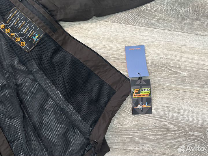 Костюм для рыбалки и отдыха Storm. Непромокаемый