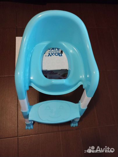 Сиденье на унитаз со ступенькой