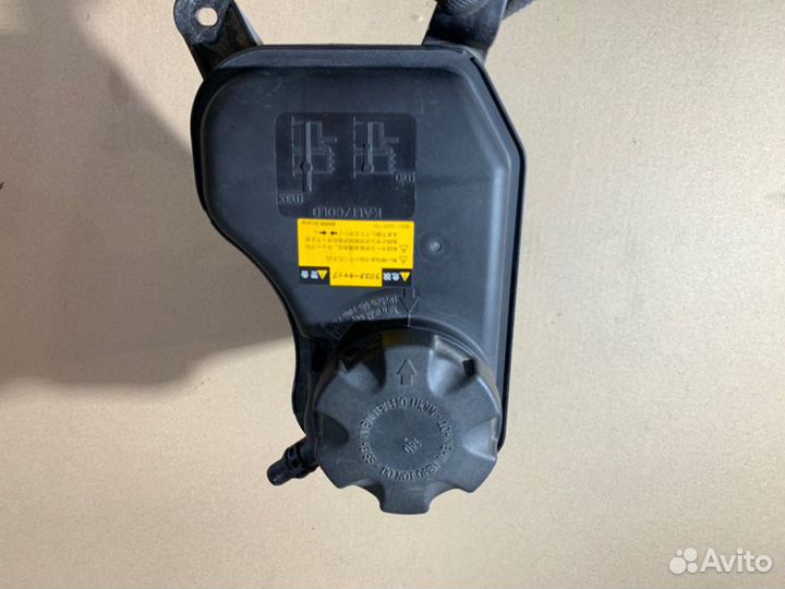 Бачок расширительный Bmw 3-Series E91 N46B20 2004