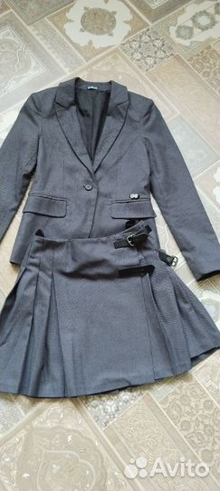 Школьная форма для девочки серая 140