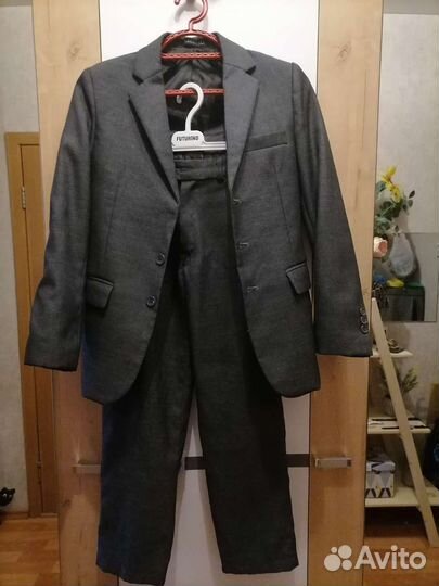 Школьный костюм