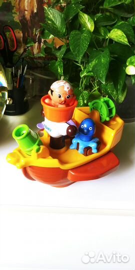 Игрушка для купания пиратский корабль tomy