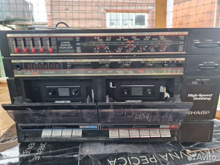 Кассетный магнитофон sharp и видеомагнитофон supra