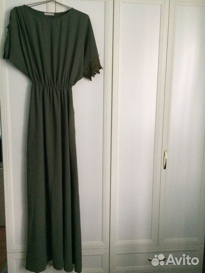 Платье 48 50 размер, хакки, на подкладке