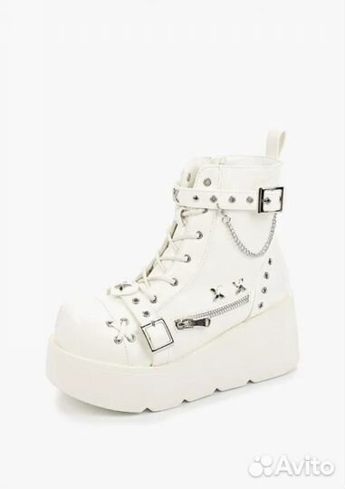 Ботинки demonia type на платформе