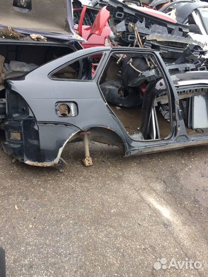 Крыло заднее priora хетчбэк с порогом