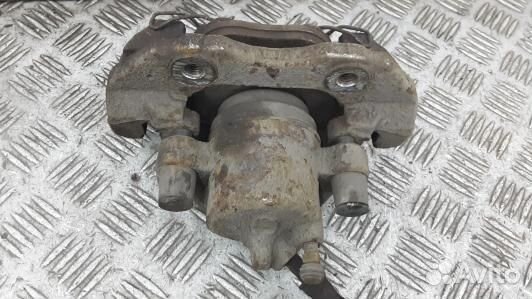 Суппорт тормозной передний левый ford C-MAX 1 (DBN