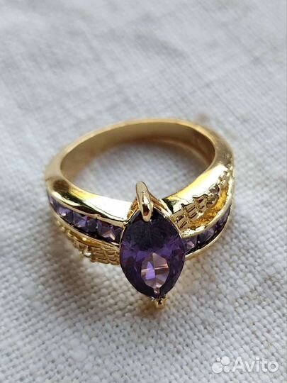 Кольцо с аметистами