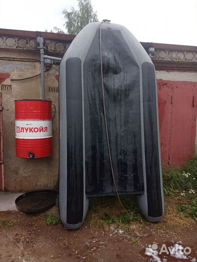 Лодка Flinc 320