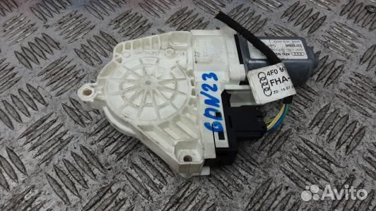 Моторчик стеклоподъемника переднего правого audi A