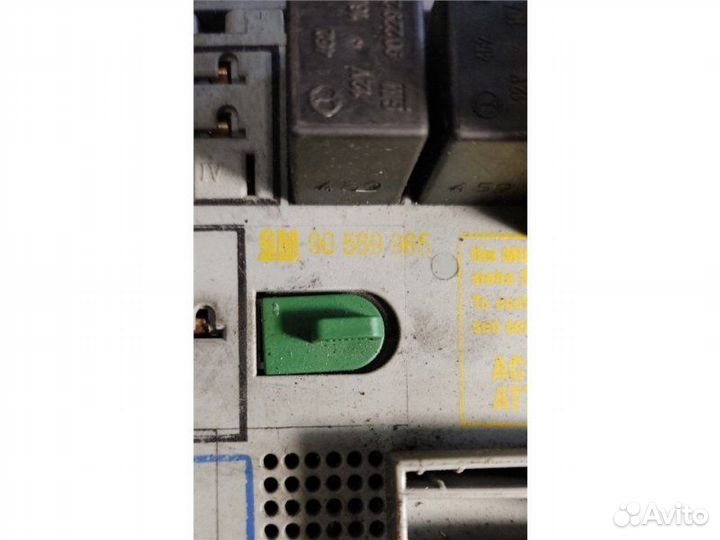 Блок предохранителей Opel Zafira 1999