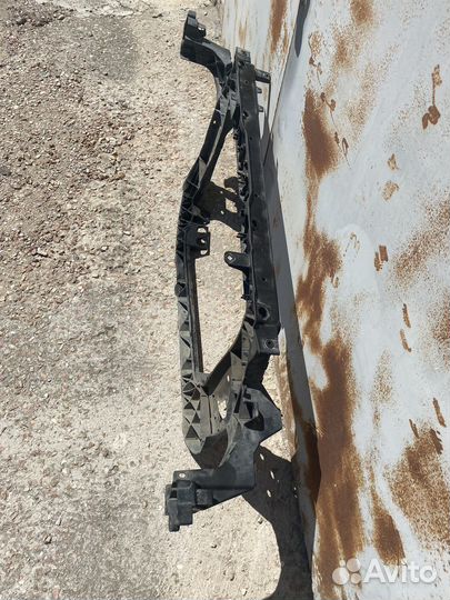 Панель передняя (телевизор) Hyundai Ix35 /Tucson 2