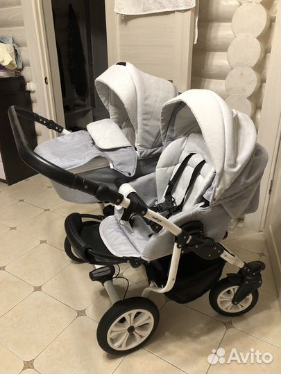 Коляска для двойни