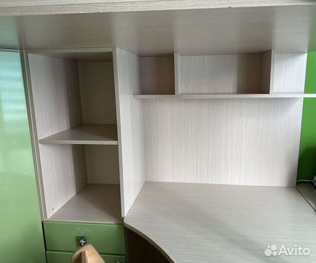 Кровать чердак для детей с рабочей зоной