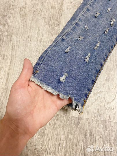 Джинсы женские