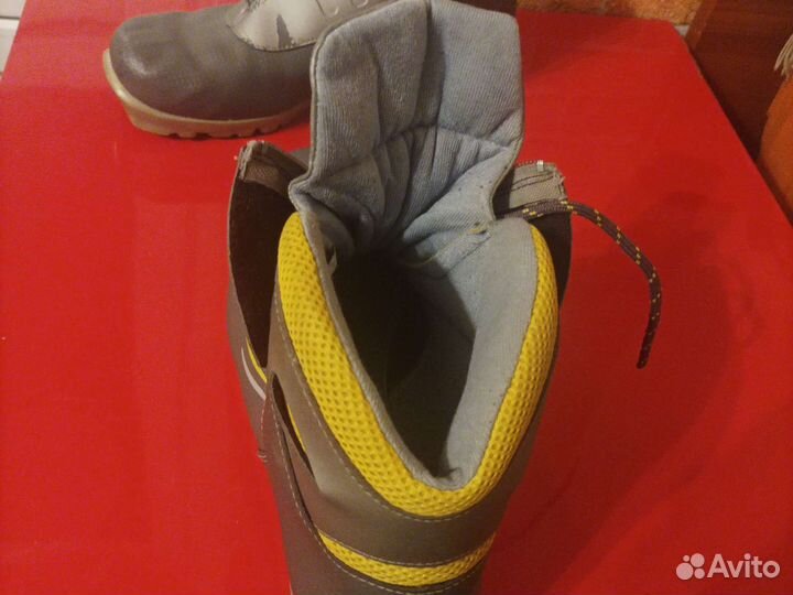 Ботинки мужские лыжные NNN