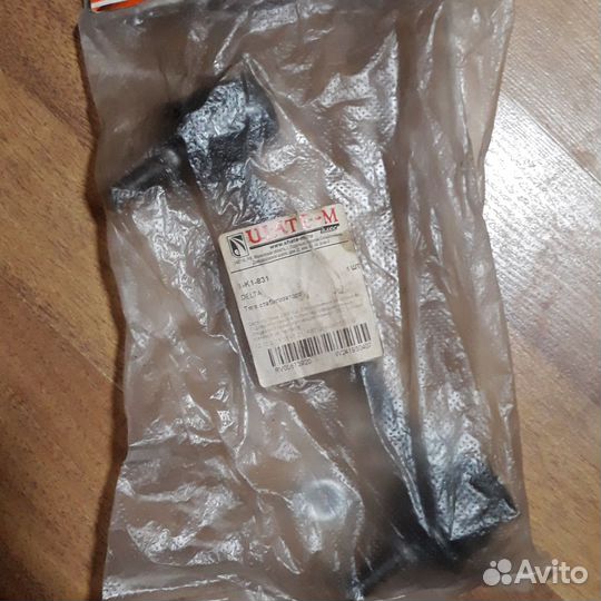 Тяга стабилизатора задней подвески левая, правая