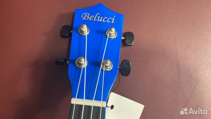 Укулеле синяя