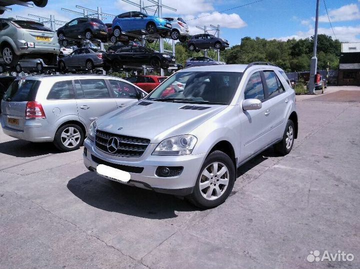 Бачок омывателя mercedes benz M-class W164 2006