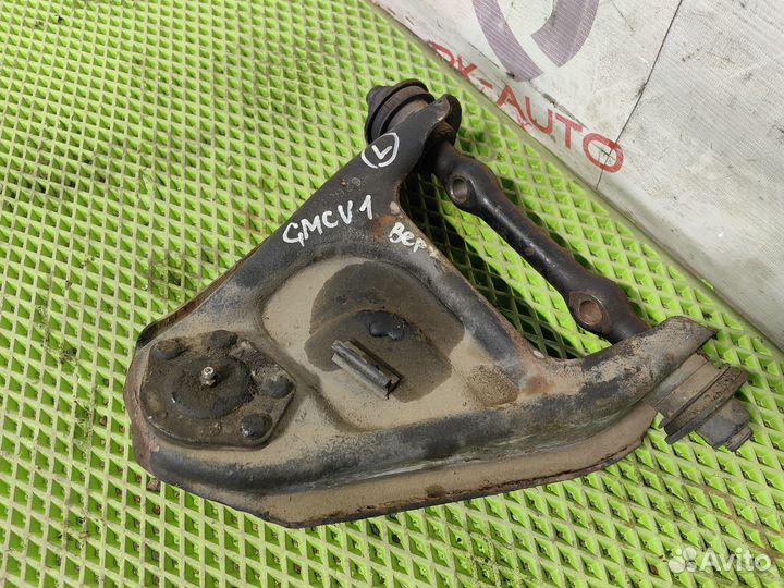 Рычаги передние верхние GMC Vandura 91г