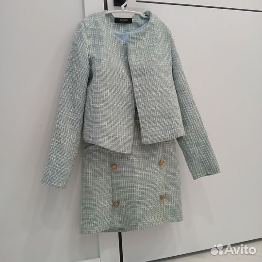 Костюм женский твидовый