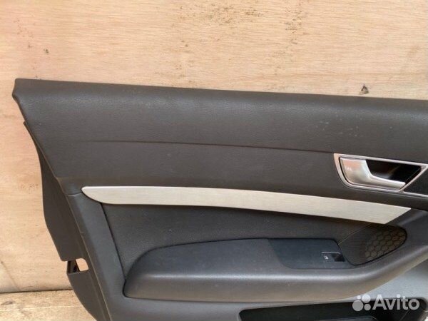 Обшивка двери передняя левая Audi A6 4F5 AUK