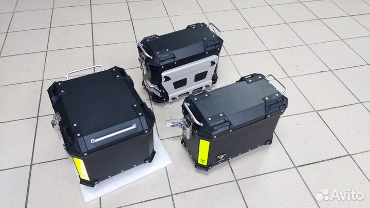 Кофры алюминиевые Voge 300 DS