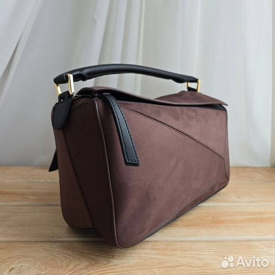 Сумка с ручкой Loewe puzzle замшевая шоколад
