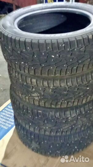 Pirelli Ice Zero 225/55 R17