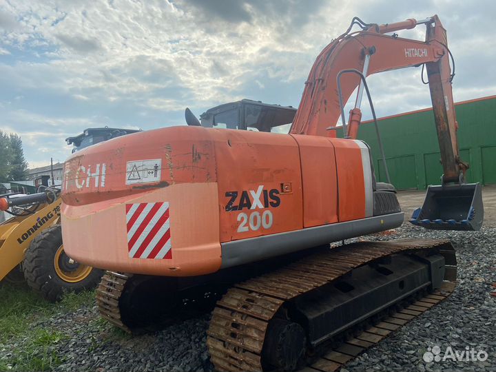 Гусеничный экскаватор Hitachi ZX200-3, 2008