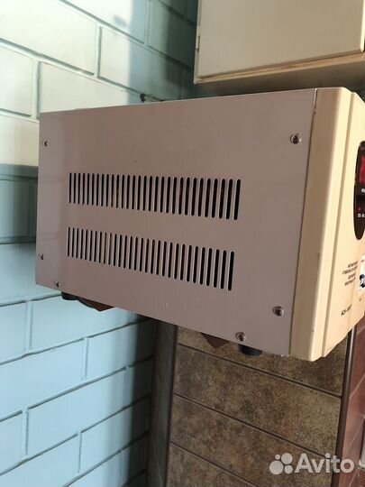 Стабилизатор напряжения 10000