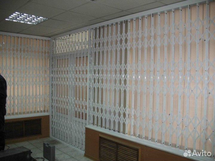 Металлические раздвижные решетки