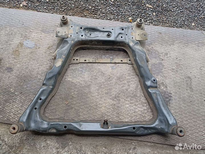 Подрамник передний Nissan Qashqai J10 06-13г