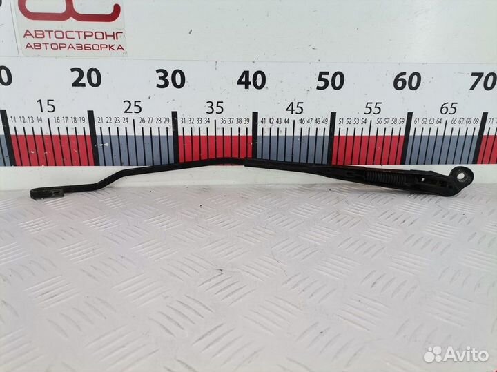 Щеткодержатель (поводок стеклоочистителя, дворник)