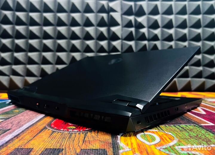 Игровой MSI Leopard на RTX 3070 / Core i7 10750H