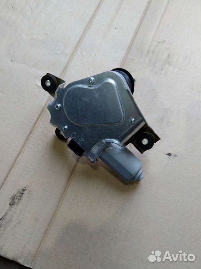 Мотор заднего стеклоочистителя Mitsubishi Pajero S