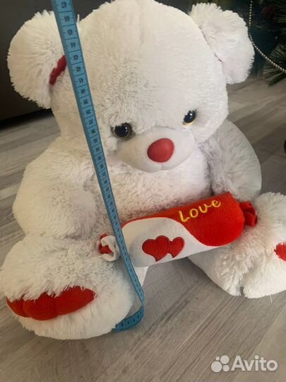 Мишка с конфетой