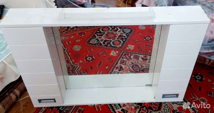 Зеркало шкаф в ванную с подсветкой