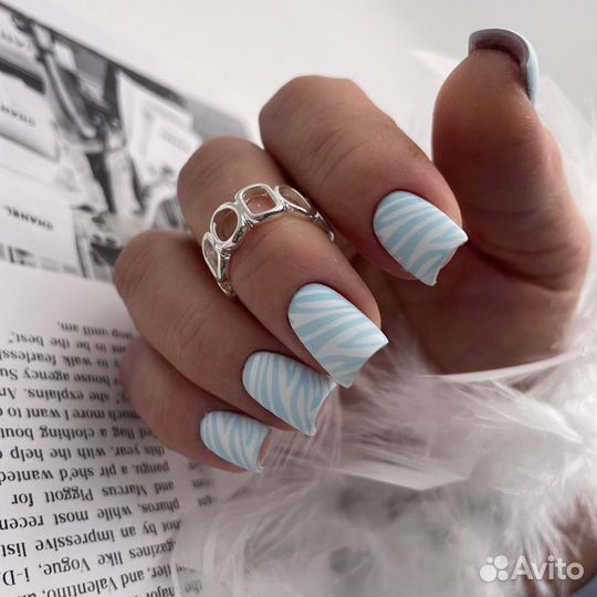 Мастер маникюра и педикюра