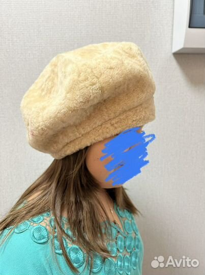 Берет меховой женский, шапка