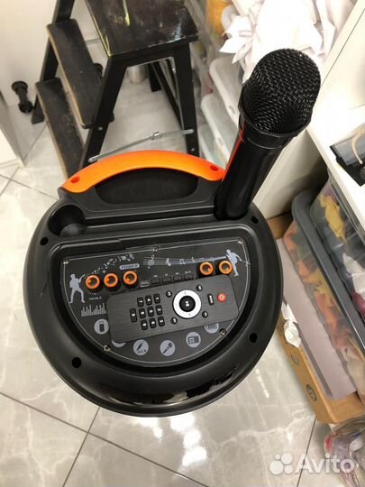 Блютуз колонка