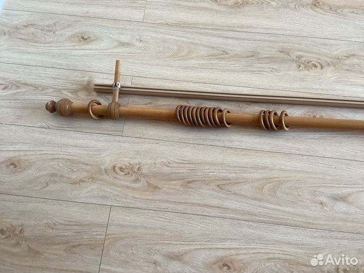 Продам карниз деревянный