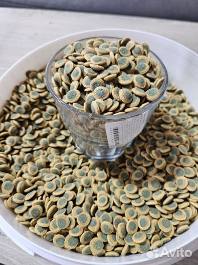 Корм для рыб и сомов