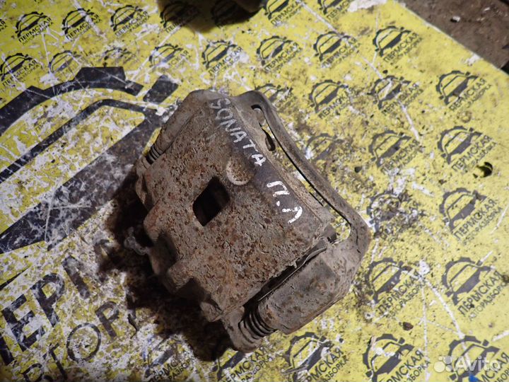 Суппорт передний левый Hyundai Sonata IV EF