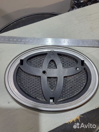 2013-17 прадо 150 Эмблема передняя Prado 150