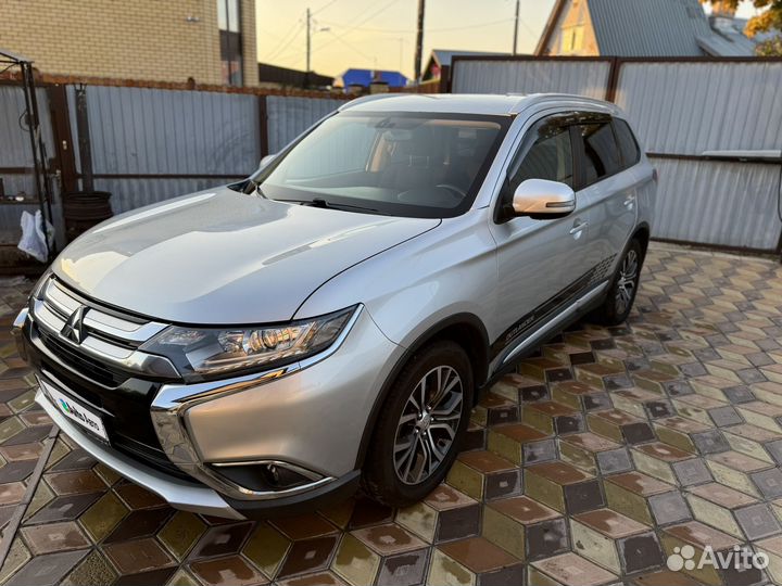 Mitsubishi Outlander 2.0 CVT, 2018, 136 650 км