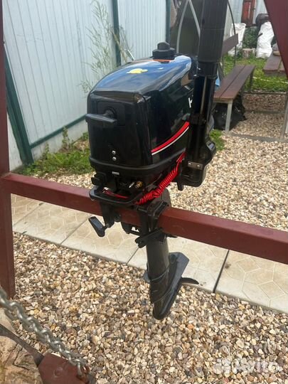 Лодка с мотором