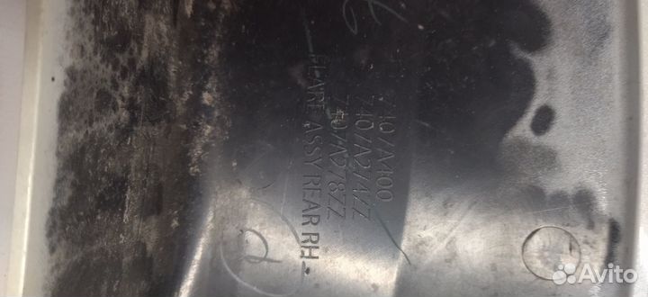 Накладка крыла задняя правая Mitsubishi L200