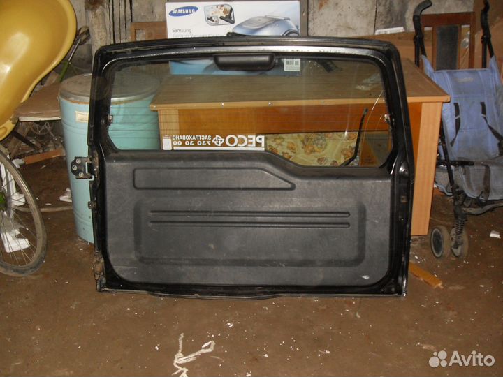 Дверь багажника Mitsubishi Pajero Pinin